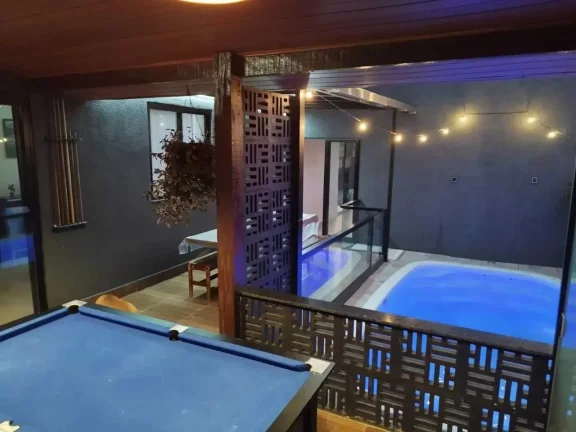 Imagem Casa com 2 dormitórios e 2 vagas de garagem - Morro do Meio | Joinville/SC