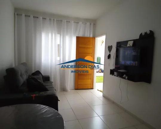 Imagem Casa com 2 dormitórios à venda, 56 m² por R$ 225.000 - Balneário dos Golfinhos - Caraguatatuba/SP
