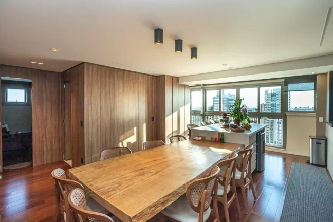 Imagem Apartamento à venda no bairro Três Figueiras - Porto Alegre/RS
