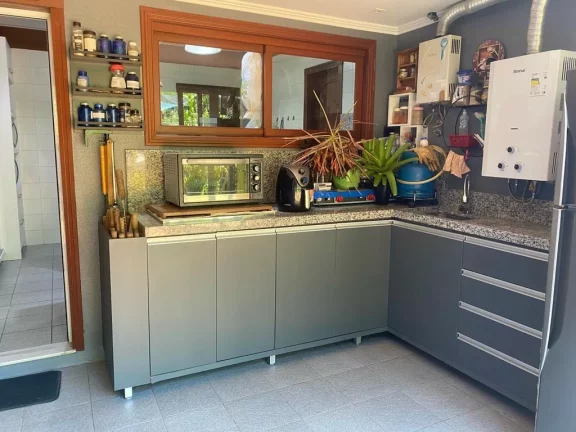 Imagem Casa à venda no bairro Chácara das Pedras - Porto Alegre/RS
