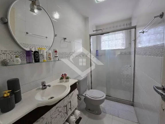 Imagem Apartamento- 3 quartos- Varanda- Vista livre- Tanque