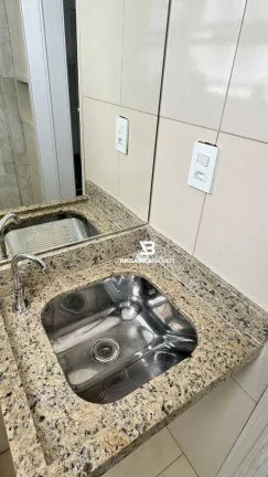 Imagem Kitnet com 1 dormitório à venda, 29 m² por R$ 268.000,00 - Pitangueiras - Guarujá/SP