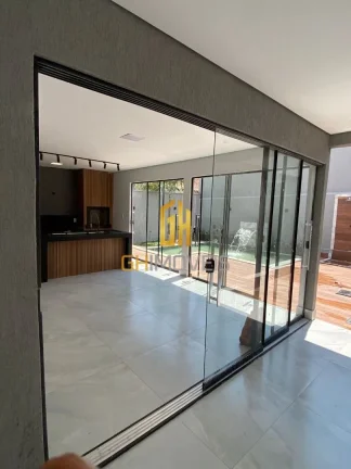 Imagem Casa com 4 quartos no Cidade SatÃ©lite SÃ£o Luiz, em terreno com 385mÂ² com 214mÂ² de Ã¡rea construÃ...