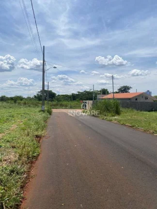 Imagem Terreno à venda, 252 m² por R$ 120.000,00 - Jardim dos Ipês - Araporã/MG
