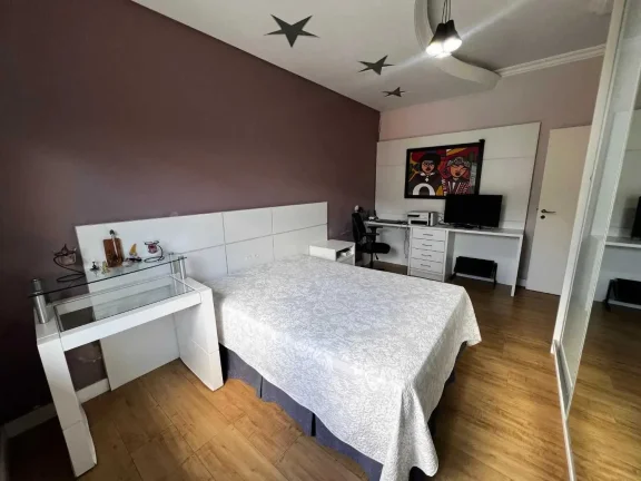 Imagem Casa com 3 dormitórios sendo 1 suíte e 2 vagas de garagem no bairro Ressacada em Itajaí