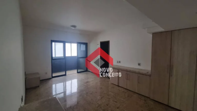 Imagem Apartamento à venda, 240 m² por R$ 700.000,00 - Meireles - Fortaleza/CE