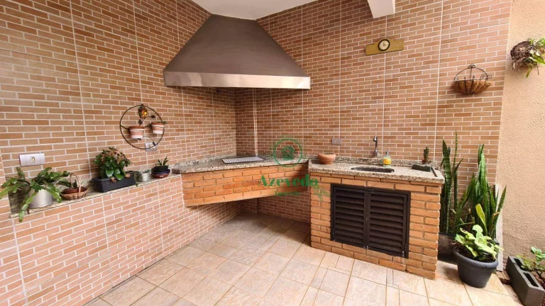 Imagem Sobrado com 4 dormitórios à venda, 198 m² por R$ 1.200.000,00 - Vila Moreira - Guarulhos/SP
