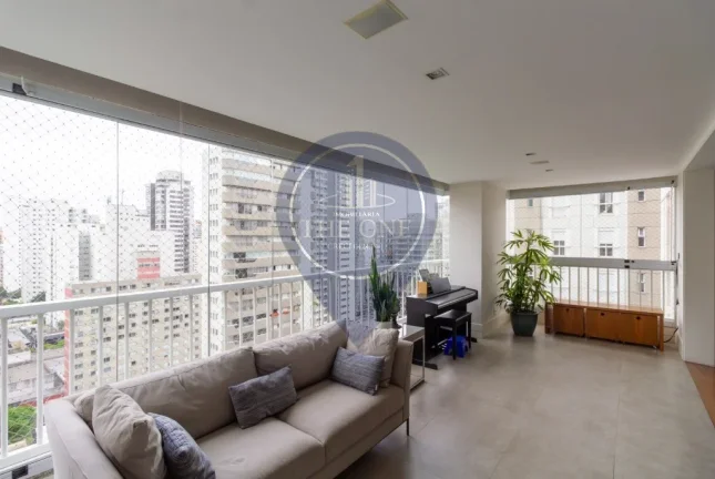 Imagem Apartamento de luxo em Moema, São Paulo-SP: 4 quartos, 3 suítes, 2 salas, 4 banheiros, 3 vagas de garagem, 181m².