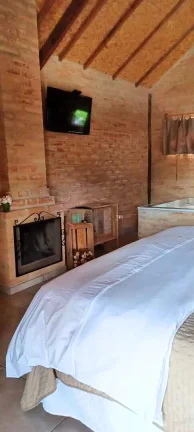 Imagem Oportunidade de Investimento: Charme e Conveniência no Centro de Pinhal