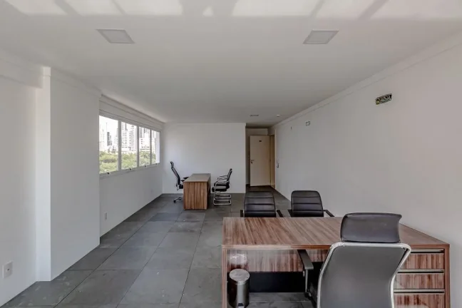 Imagem Salas Comerciais para área medica, á venda no centro de Balneario Camburiú-SC