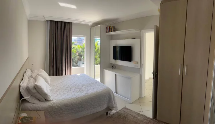 Imagem Casa á venda alto padrão 3 quartos, 1 suite centro Palhoça Sc