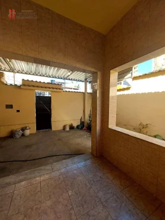 Imagem CASA de 2 quartos com VAGA DE GARAGEM para alugar na Vila Paula em Duque de Caxias/RJ