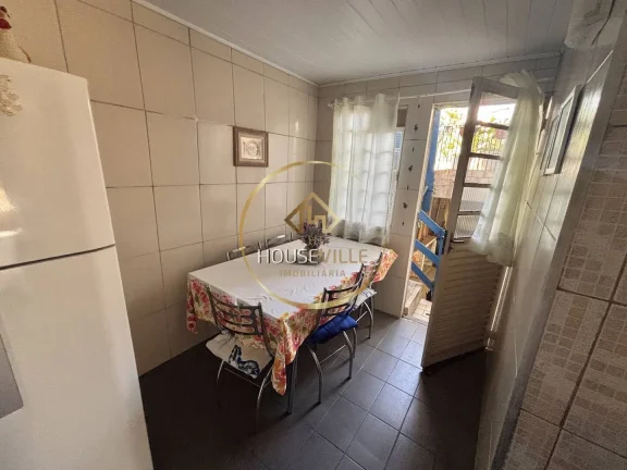 Imagem Casa Sobrado, 6 Dormitórios, 200m², Jardim Satélite, São José dos Campos