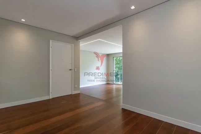 Imagem Vende-se no Morumbi, apartamento com 3 Quartos e 2 Vagas de Garagem