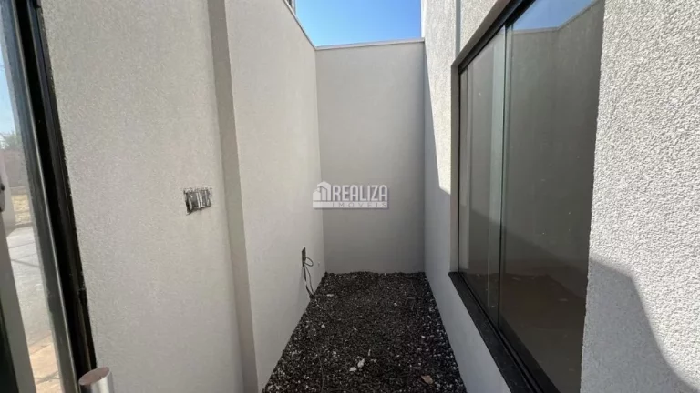 Imagem Casa à venda no Parque das Laranjeiras II, Uberaba - 3 dormitórios e suíte!