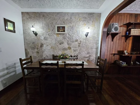 Imagem Casa à venda, 238 m² por R$ 1.200.000,00 - Tijuca - Teresópolis/RJ