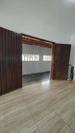 Imagem Casa para Venda em Praia Grande, Caiçara, 2 dormitórios, 1 suíte, 2 banheiros, 4 vagas