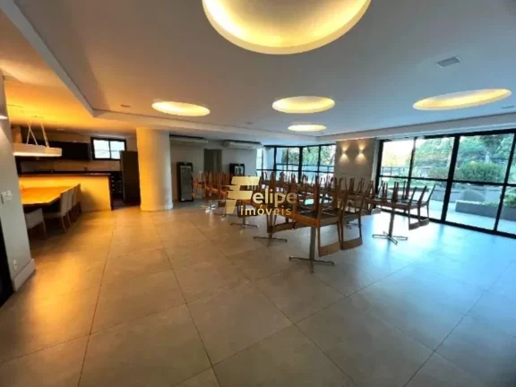 Imagem Vende Apartamento com EXCLUSIVIDADE na Praia do Canto com excelente localização e vista panorâmica para o mar!