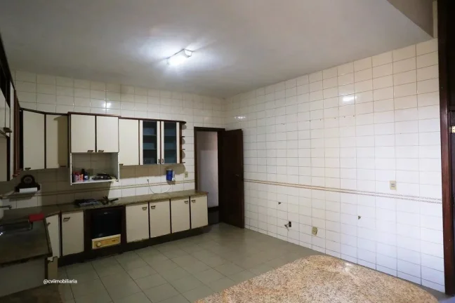 Imagem Casa com aproximadamente 200m² em um lote de 360m² de área, ideal para quem busca espaço, confor...