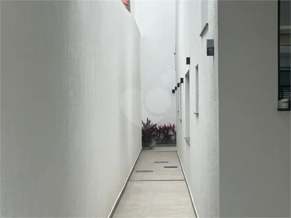Imagem Sobrado à venda com 3 quartos, sendo 3 suítes, em Vila Yara, Osasco - SP
