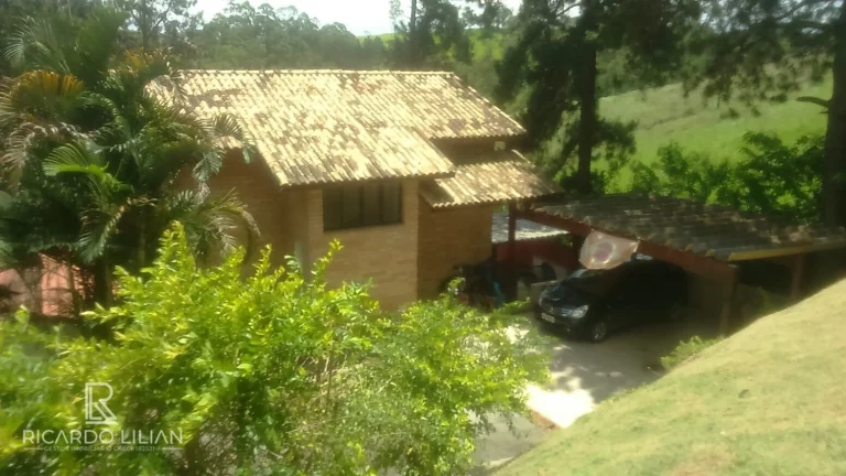 Condominio Colinas de São Fernando - Duas casas em terreno de 600m² - Confira!!!