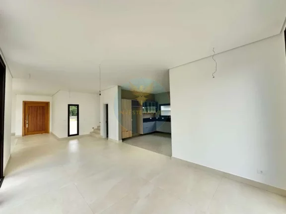 Imagem Casa em Condomínio a Venda no bairro Granja Viana - Carapicuíba, SP