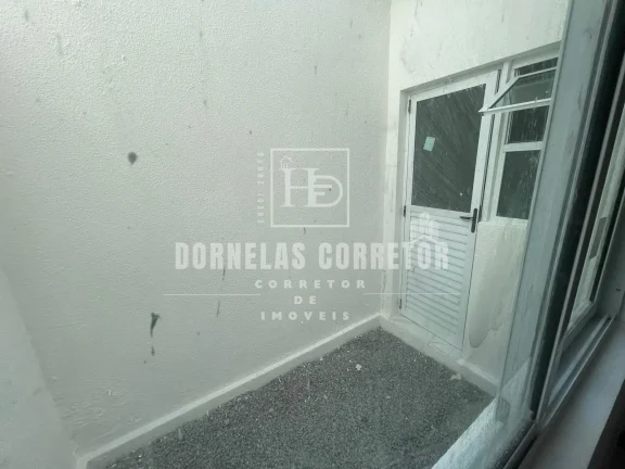Imagem Casa com 2 Suítes na Rua do Shopping - Localização Privilegiada e Conforto Garantido!