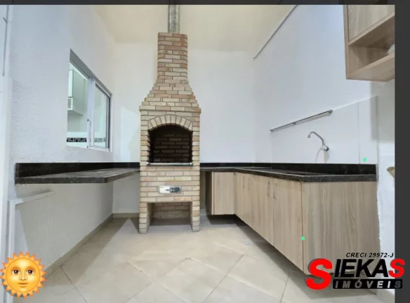 Imagem Casa de locação em São Paulo-SP, Vila Mazzei: 3 quartos, 1 suíte, 1 sala, 2 banheiros, 1 vaga de garagem, 120m². Venha conferir!