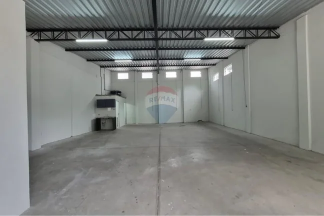 Imagem Galpão Novo em Votorantim: Moderno e Funcional!