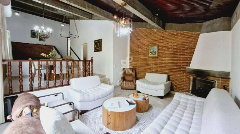 Imagem Casa em rua tranquila com fácil acesso a Rua Dr. Luiz Migliano, Guilherme Dumont Villares e Av. Francisco Morato.