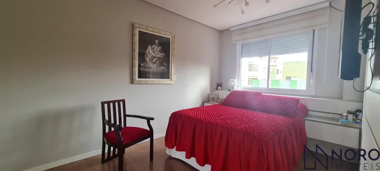 Imagem Apartamento Semi Mobiliado de 3 Dormitórios com Suíte e 2 Garagens no Bairro Men