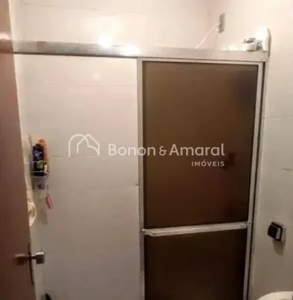 Imagem Terreno com duas casas construídas, ideal para morar e empreender. A casa frontal possui 45,69 m² ...