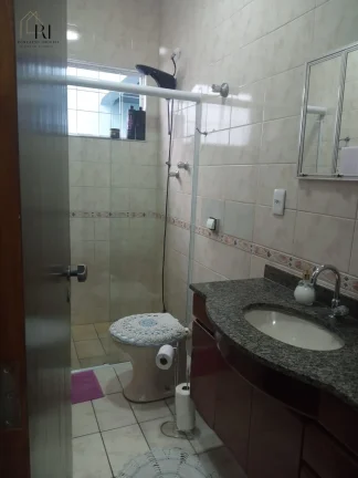 Imagem Casa com 5 quartos, 290m2, à venda