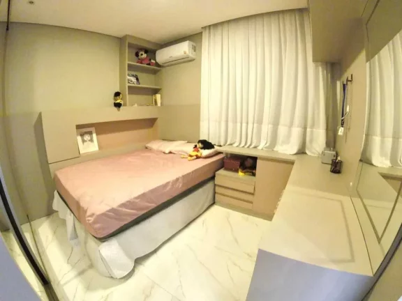 Imagem Apartamento mobiliado com 1 suíte, 2 demi suítes e 1 vaga de garagem em Balneário Camboriú