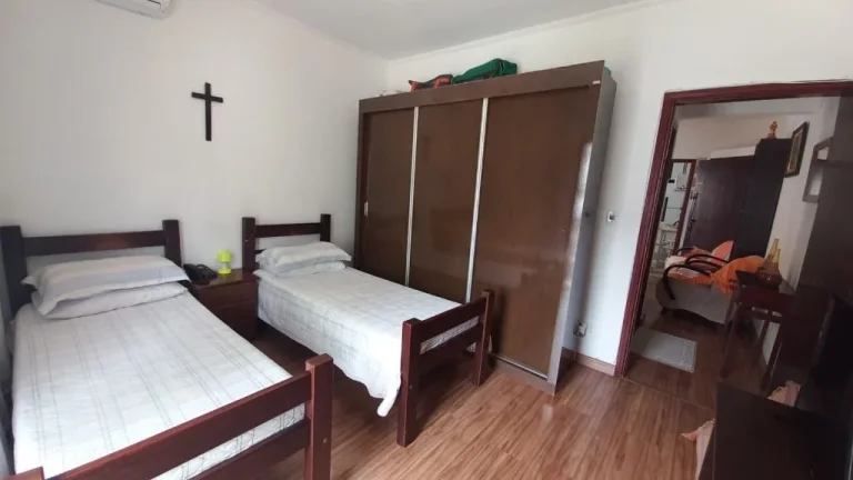 Imagem Apartamento 1 dormitório 1 vaga 350 metros da praia à venda, 50 m² por R$ 295.000 - Vila Guilhermina - Praia Grande/SP