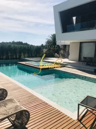 Imagem Magnífico sobrado Velas da Marina