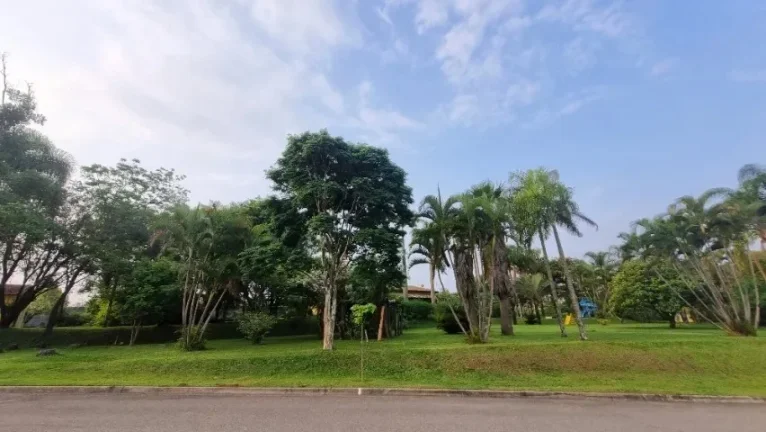 Imagem Casa Térrea de Alto Padrão no Condomínio Reserva São José com Piscina, 4 Suítes e Home Office