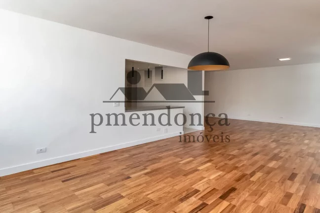 Imagem Apartamento à venda no Ed. Itapuã com 176m2, 2 quartos (1 suíte) e 1 vaga fixa.