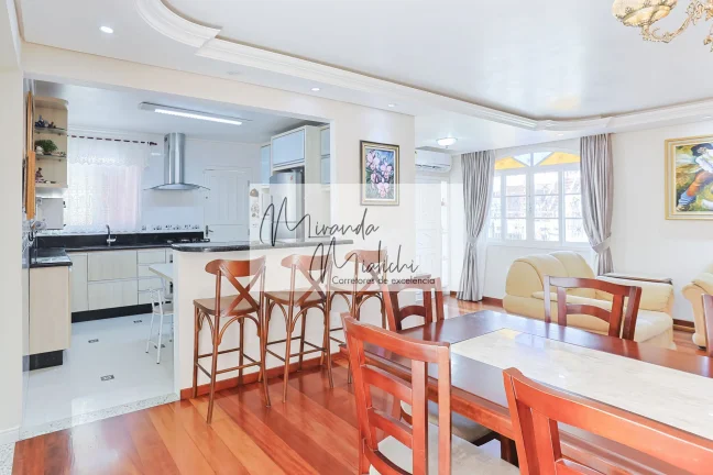 Imagem Casa com 2 suítes à venda na Trindade