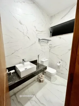 Imagem Que tal morar em uma casa ampla e moderna, recém-construída e próxima de tudo?

Residência únic...