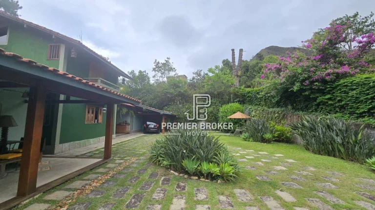 Imagem Casa à venda, 226 m² por R$ 1.250.000,00 - Bom Retiro - Teresópolis/RJ