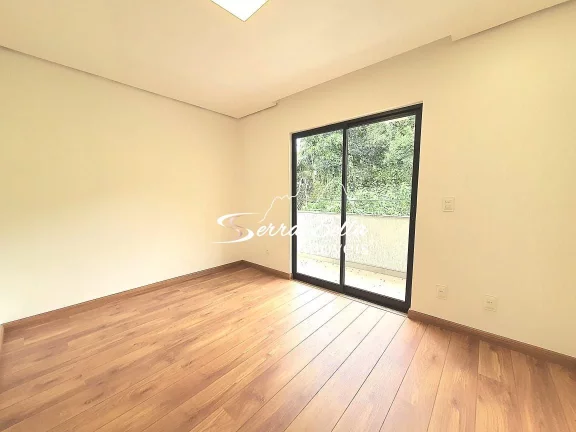 Imagem Casa com 3 dormitórios à venda, 170 m² por R$ 1.580.000,00 - Carlos Guinle - Teresópolis/RJ