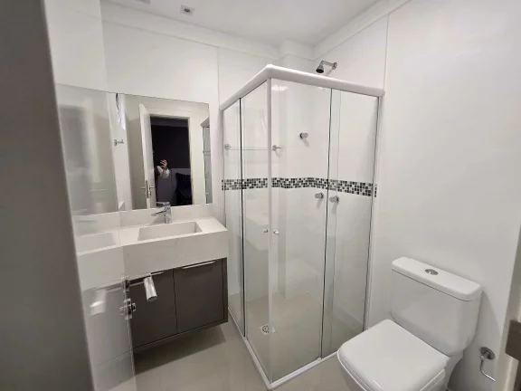 Imagem Apartamento com 3 dormitórios sendo 3 suítes e 2 vagas de garagem em Itapema/SC