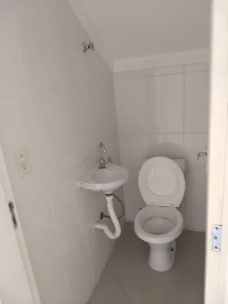 Imagem Casa para locação na Vila Matilde, São Paulo-SP: 3 quartos, 1 suíte, 1 sala, 2 banheiros, 4 vagas de garagem, 140m² de área.