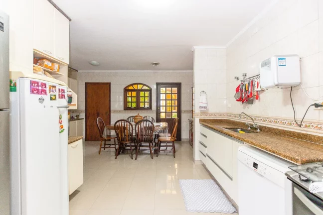 Imagem ALTO BOA VISTA NOBRE SOBRADO 393,00 M 4 DORMITÓRIOS 1 DELES SUÍTE 3 SALAS ÁREA DE RECEPÇÃO ESCRITÓRIO PISCINA SALÃO FESTAS ÁREA GOURMET 3 VAGAS