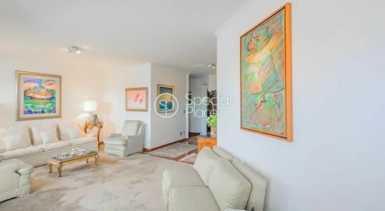 Imagem Cobertura super espaçosa com 432m2, 5 dormitórios ( 2 suítes ) e 4 vagas na garagem. No primeiro ...