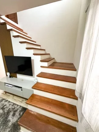 Imagem Sobrado com 2 dormitórios à venda, 195 m² por R$ 680.000,00 - Vila Perreli - Poá/SP