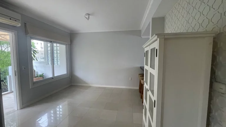 Imagem Casa Em Jurerê - 600 metros da praia
