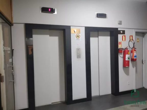 Imagem Conjunto comercial / sala para aluguel, Independência, Porto Alegre - CO2517-CII