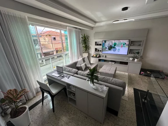 Imagem Casa moderna com 03 vagas de garagem na Aparecida!